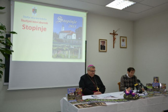 Novinarska konferenca 