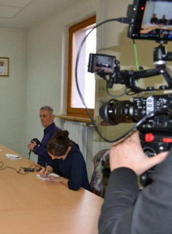 Novinarska konferenca 