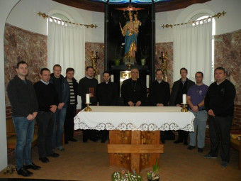 Srečanje mlajših duhovnikov 