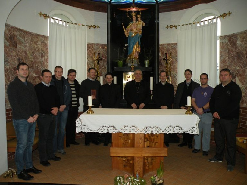 Srečanje mlajših duhovnikov 