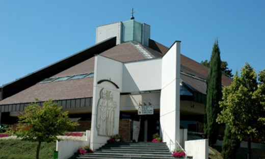 Radenci - predavanje eksorcista