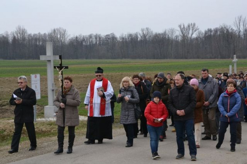 Hotiza - 7. križev pot