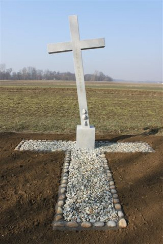 KRIŽEV POT NA HOTIZI