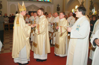 Krizmena maša v soboški stolnici